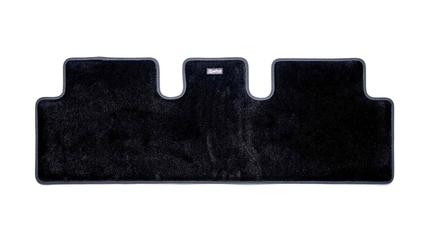 Tapis en matière moquette pour le plancher arrière de la Tesla Model 3 Highland.