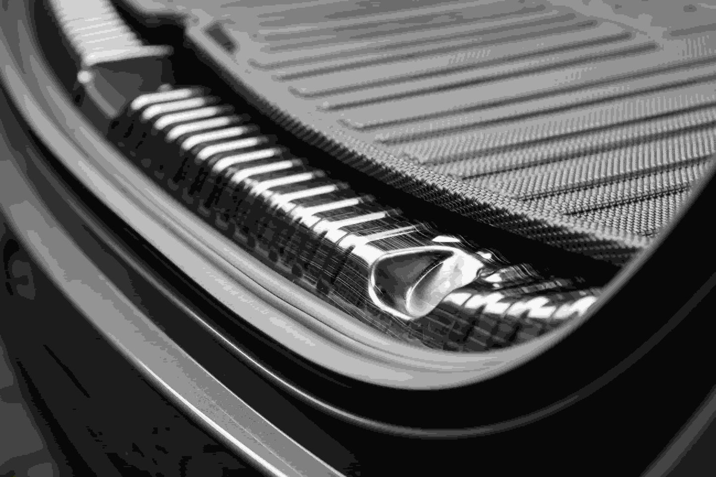 Protections seuil de chargement pour Tesla