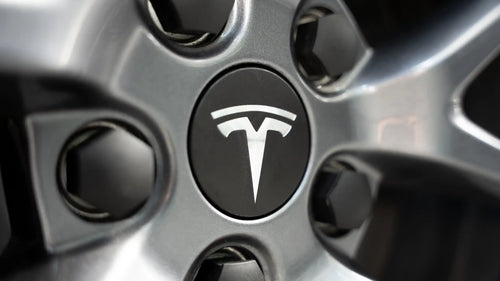 Cache moyeux Jantes Tesla
