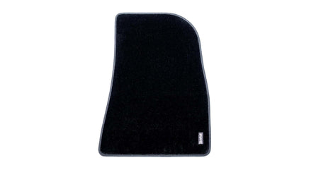 Tapis de sol en matière moquette pour le plancher avant côté passager de la Tesla Model 3 Highland.