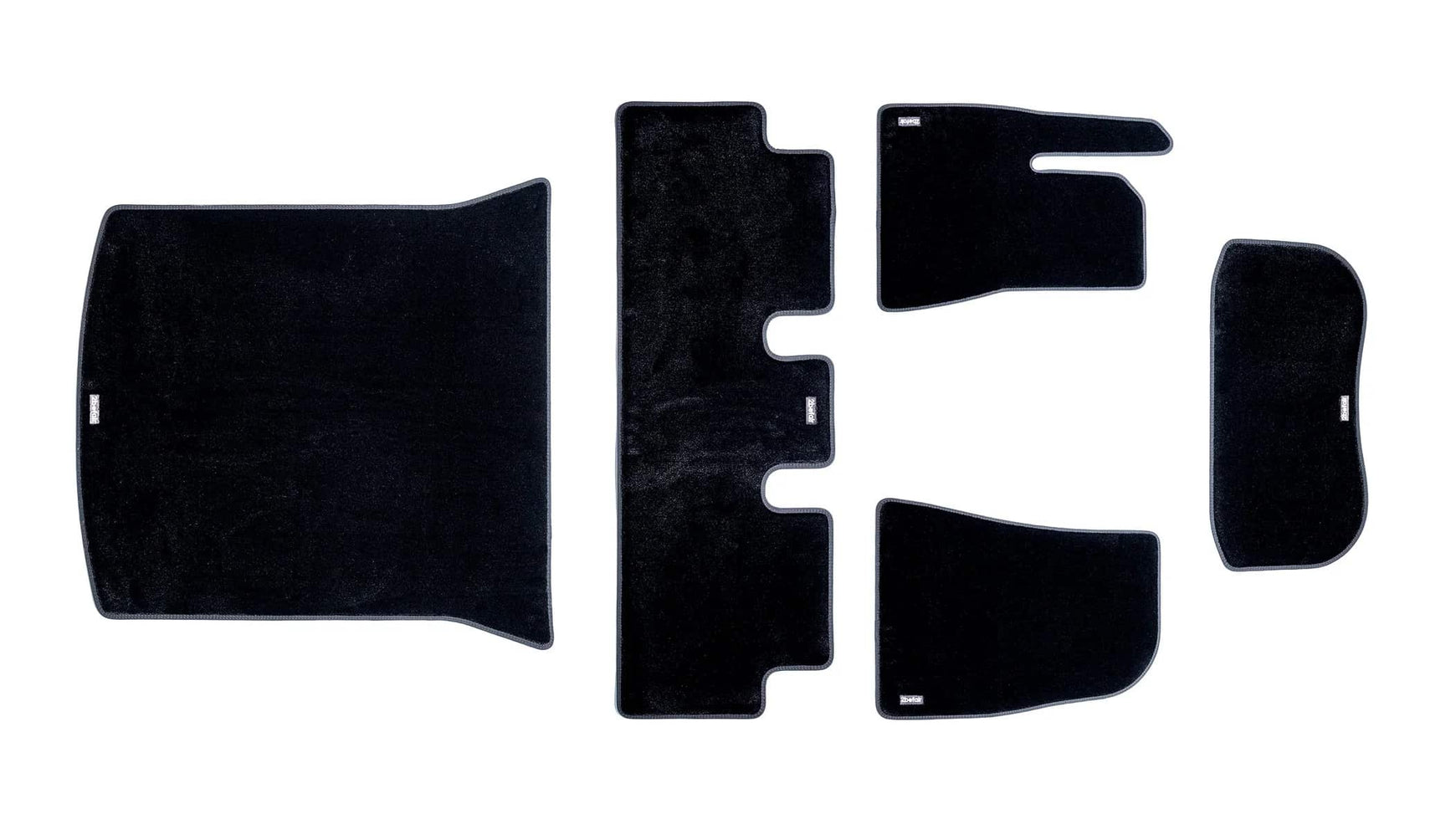 Kit complet de tapis de sol matière moquette pour la Tesla Model 3 Highland. Contient les tapis pour le frunk, le coffre arrière, et les planchers avant et arrière