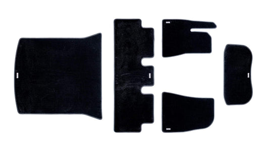 Kit complet de tapis de sol matière moquette pour la Tesla Model 3 Highland. Contient les tapis pour le frunk, le coffre arrière, et les planchers avant et arrière